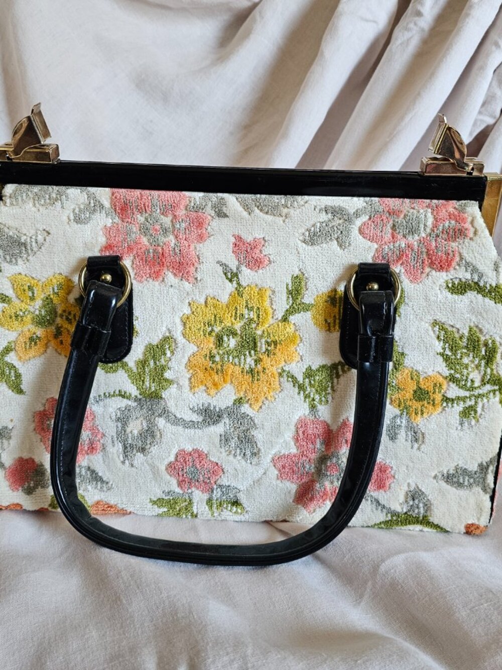 Vintage 1960's Floral Tapestry Carpet Bag Satchel with Patent Trim - Picture 2 of 8
